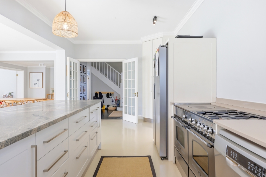 4 Bedroom Property for Sale in Newlands Western Cape